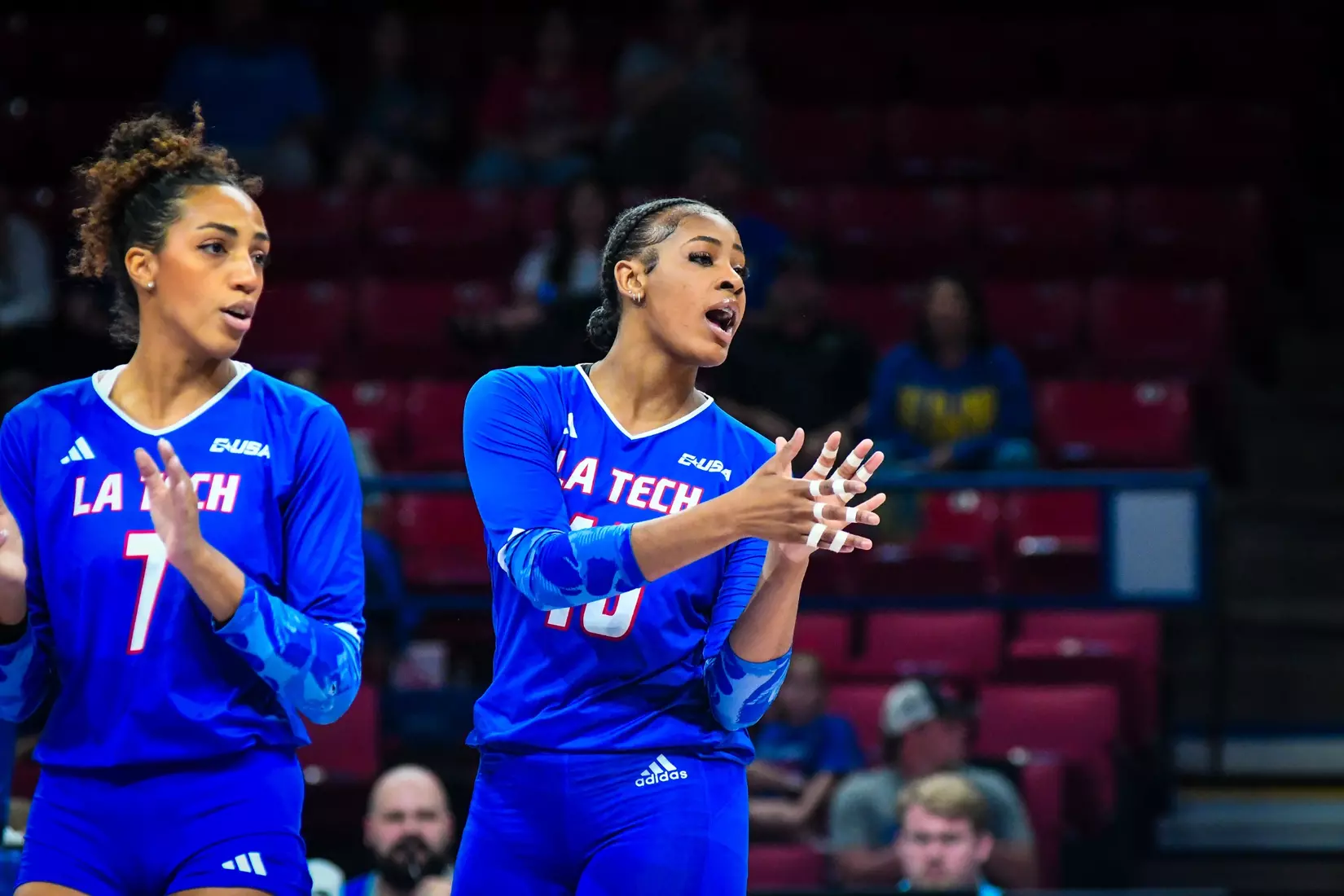 Bulldogs come up short on Friday night in back-and-forth match versus Blue Hens inside the Thomas Assembly Center