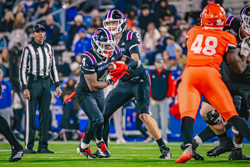Bulldogs haunt the Bearkats, win 55-14 on Halloween night