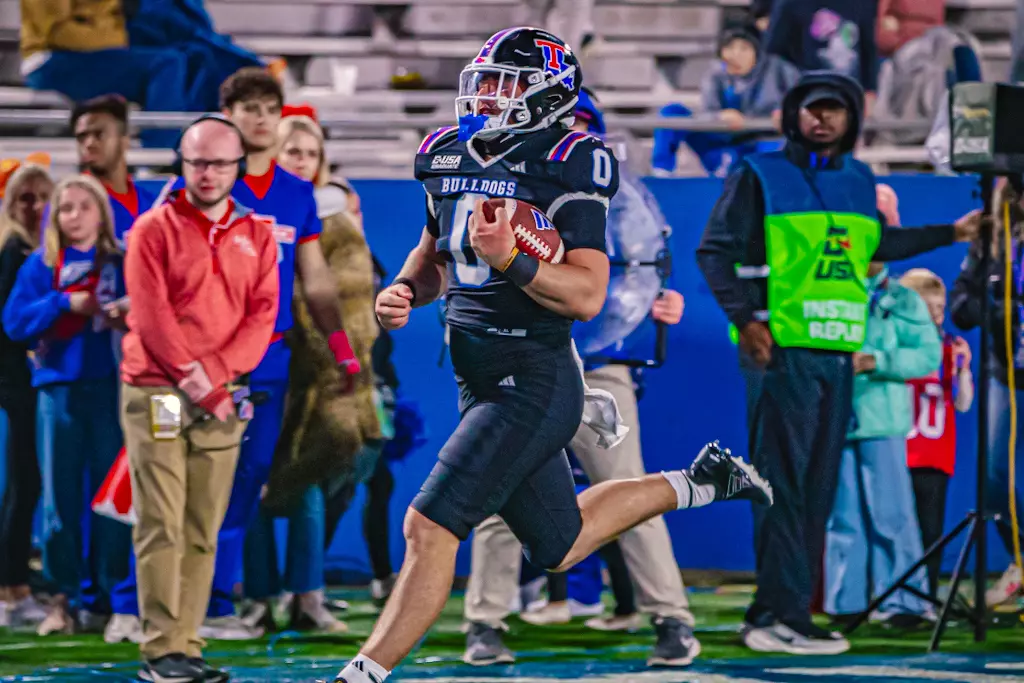 Bulldogs haunt the Bearkats, win 55-14 on Halloween night