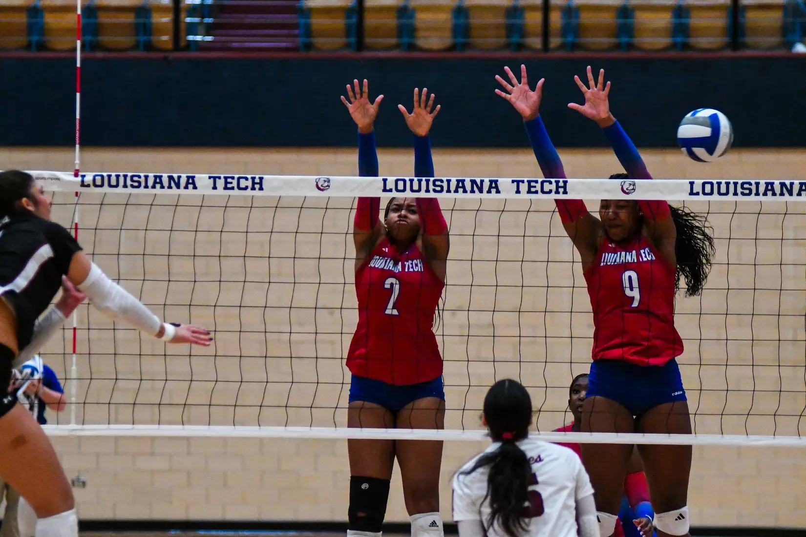 Bulldogs sweep the Aggies in the second match Saturday