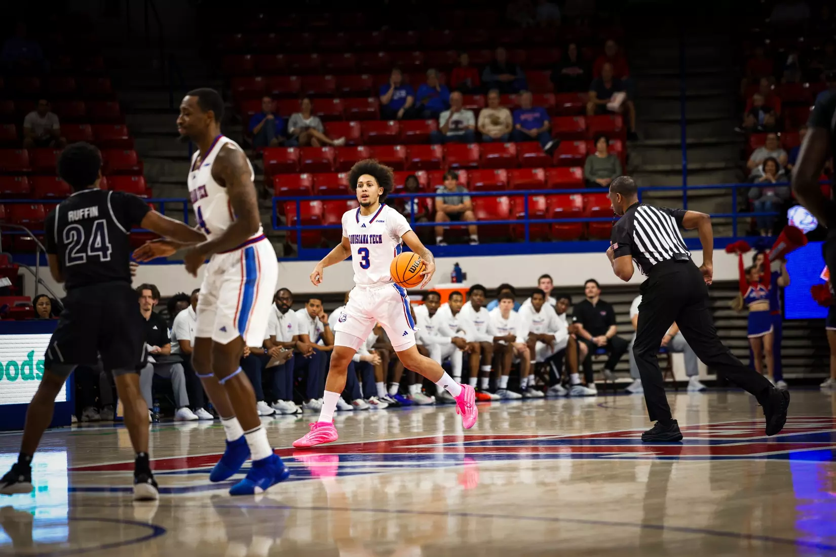 Bulldogs clamp down defensively, defeat Tigers 68-51