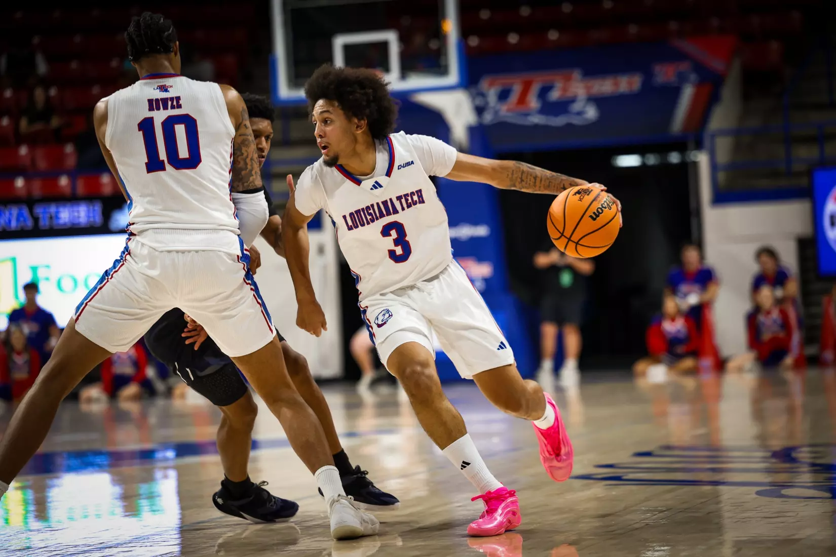 Bulldogs clamp down defensively, defeat Tigers 68-51