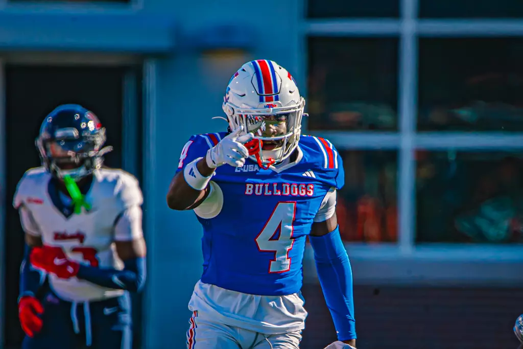 Bulldogs overcome 21-point deficit, win 34-28 in overtime versus Flames