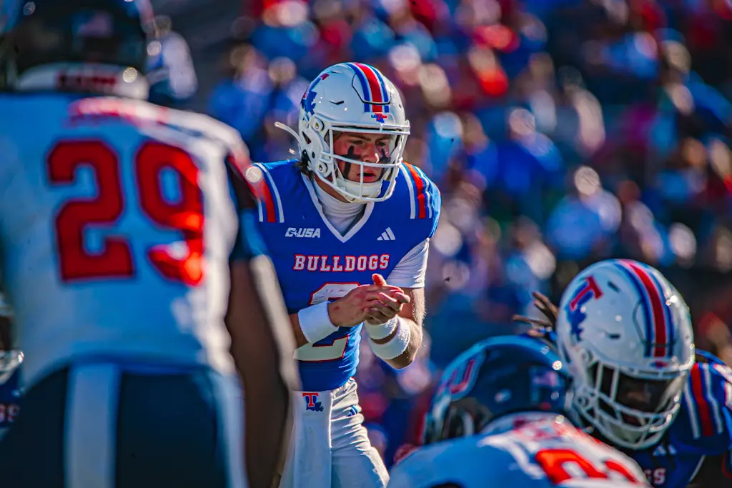 Bulldogs overcome 21-point deficit, win 34-28 in overtime versus Flames