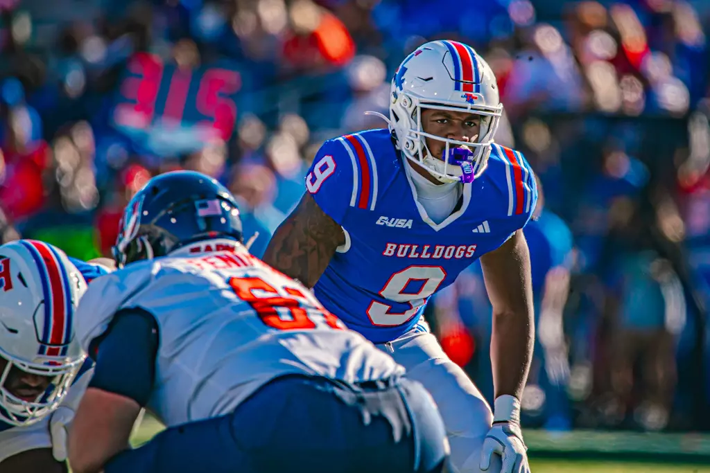 Bulldogs overcome 21-point deficit, win 34-28 in overtime versus Flames