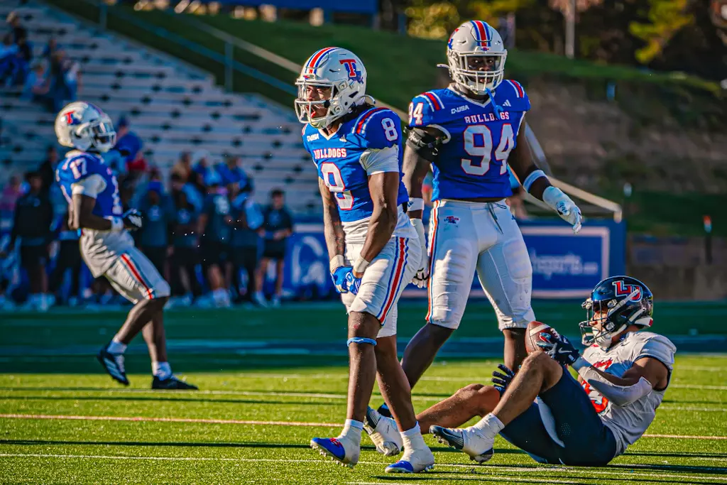 Bulldogs overcome 21-point deficit, win 34-28 in overtime versus Flames