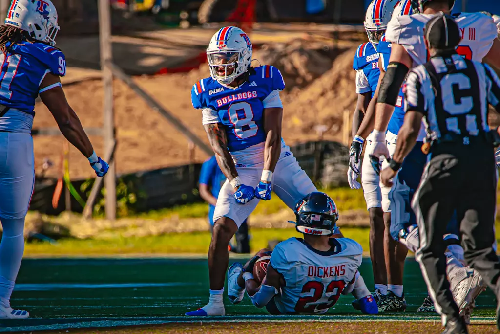 Bulldogs overcome 21-point deficit, win 34-28 in overtime versus Flames
