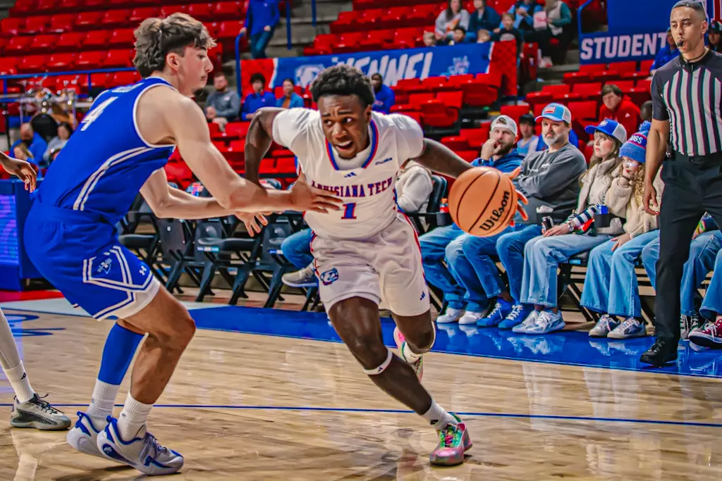 Bulldogs outlast Sycamores, 75-73, in first game of MTE