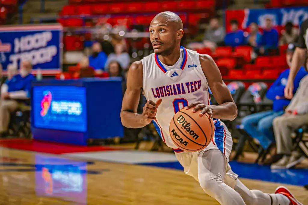 Bulldogs outlast Sycamores, 75-73, in first game of MTE