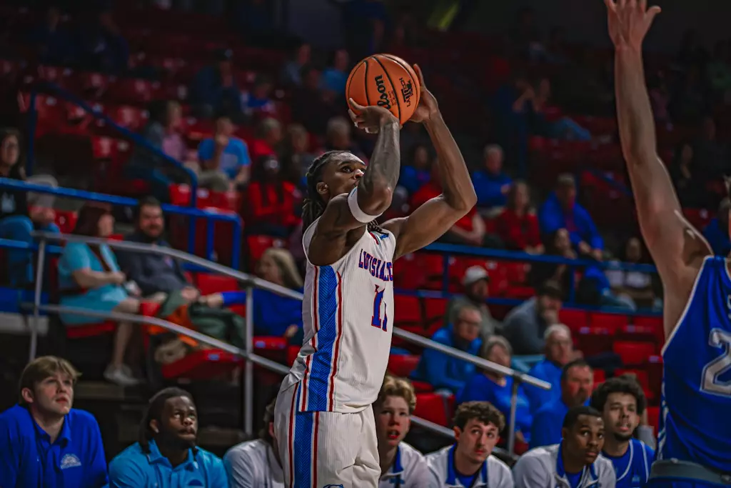 Bulldogs outlast Sycamores, 75-73, in first game of MTE
