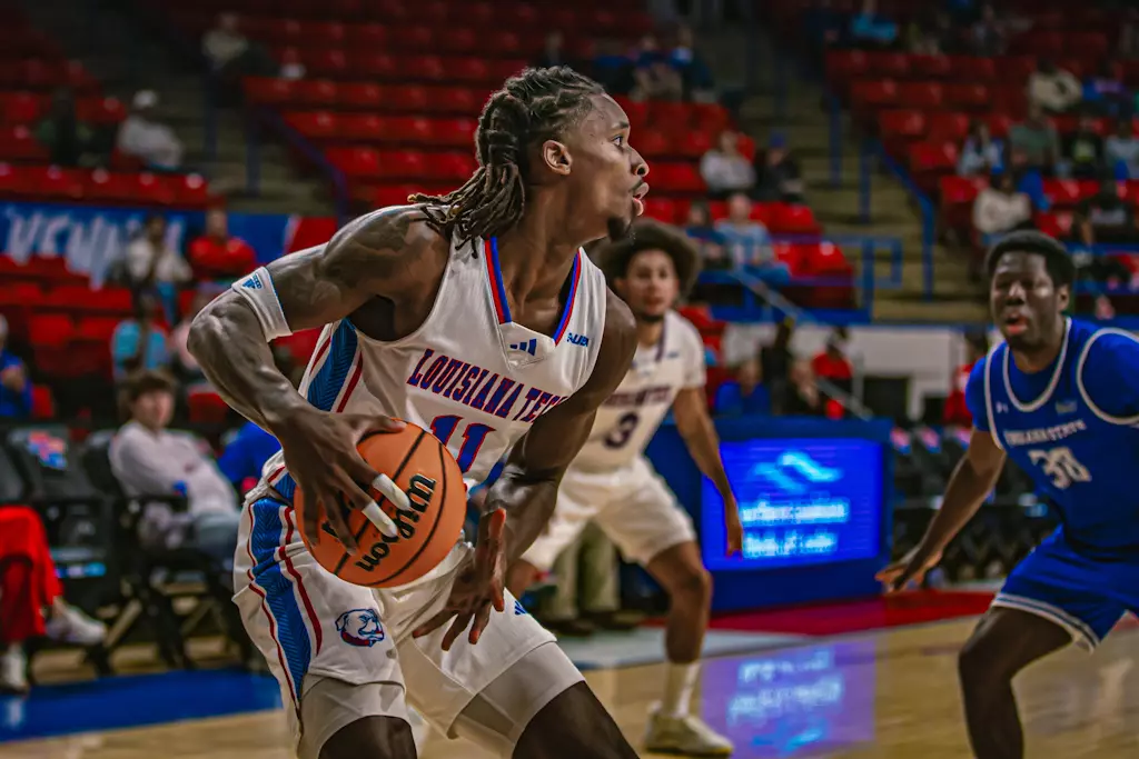 Bulldogs outlast Sycamores, 75-73, in first game of MTE
