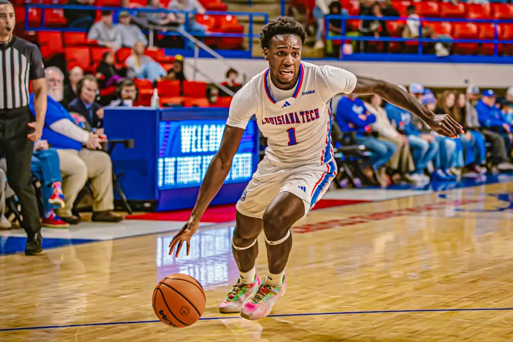 Bulldogs outlast Sycamores, 75-73, in first game of MTE