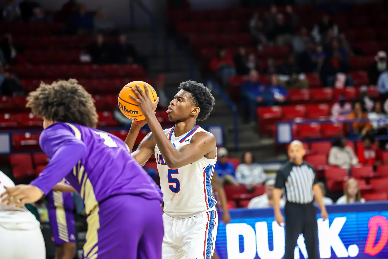 Bulldogs explode in second half, defeat Braves 83-58