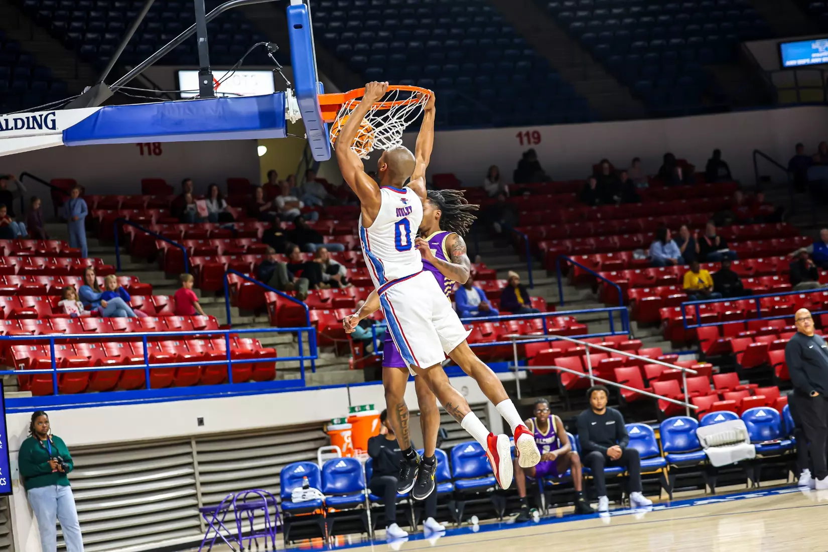 Bulldogs explode in second half, defeat Braves 83-58