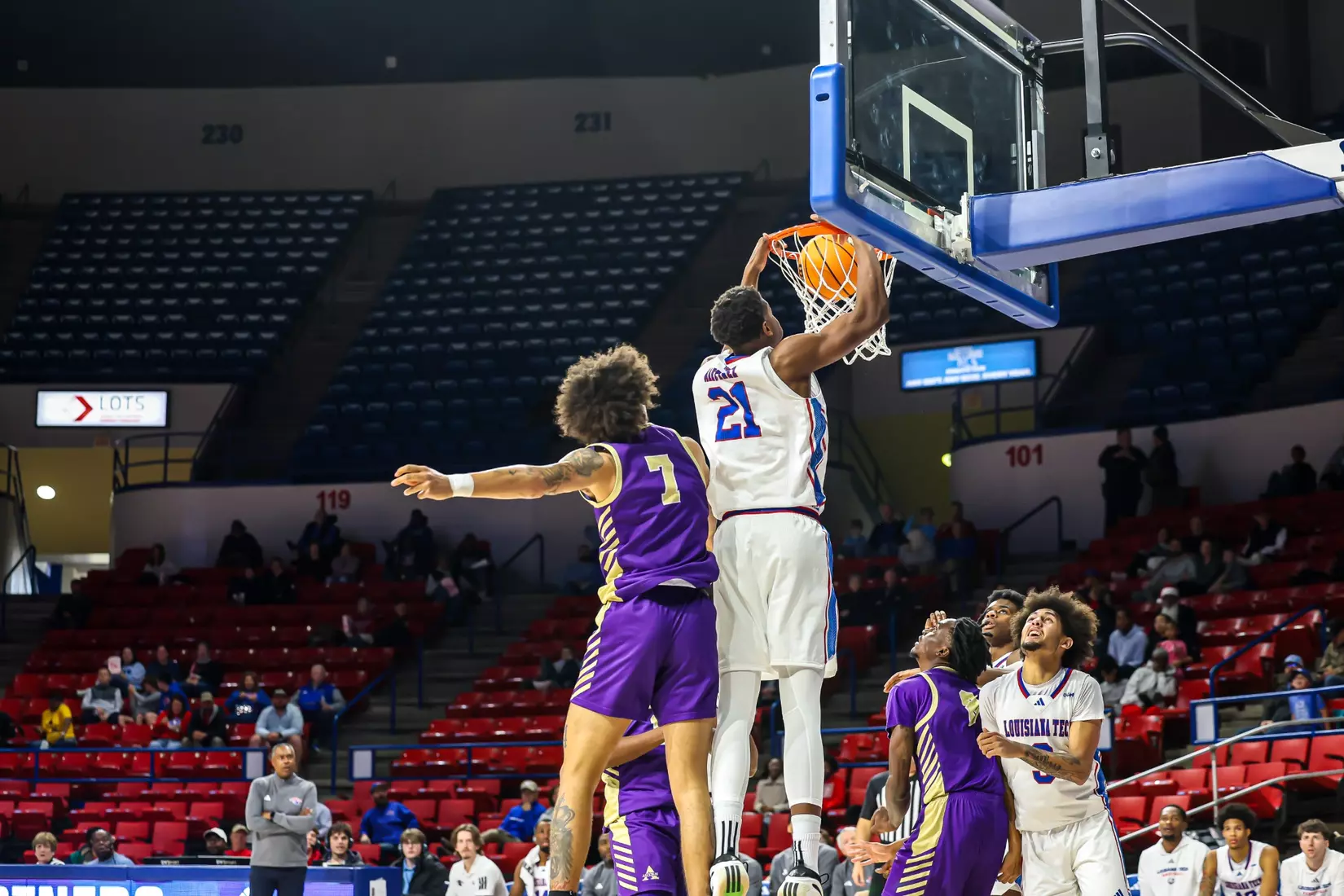 Bulldogs explode in second half, defeat Braves 83-58