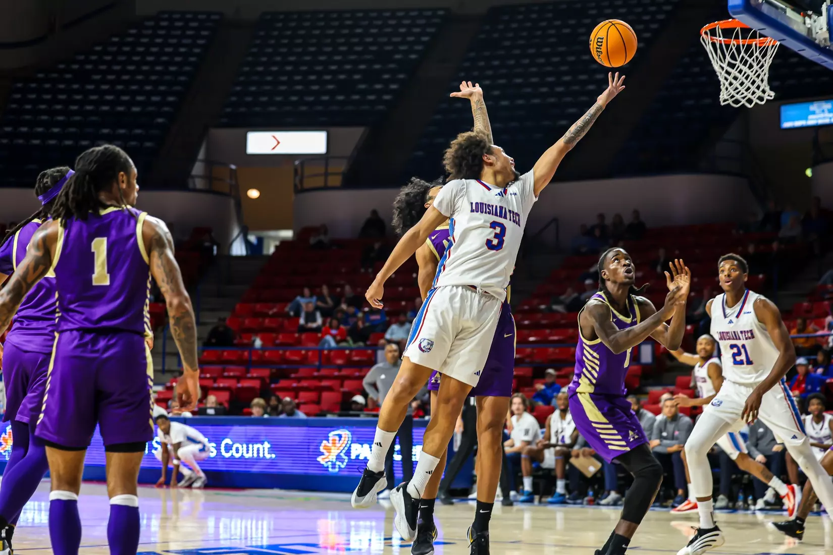 Bulldogs explode in second half, defeat Braves 83-58