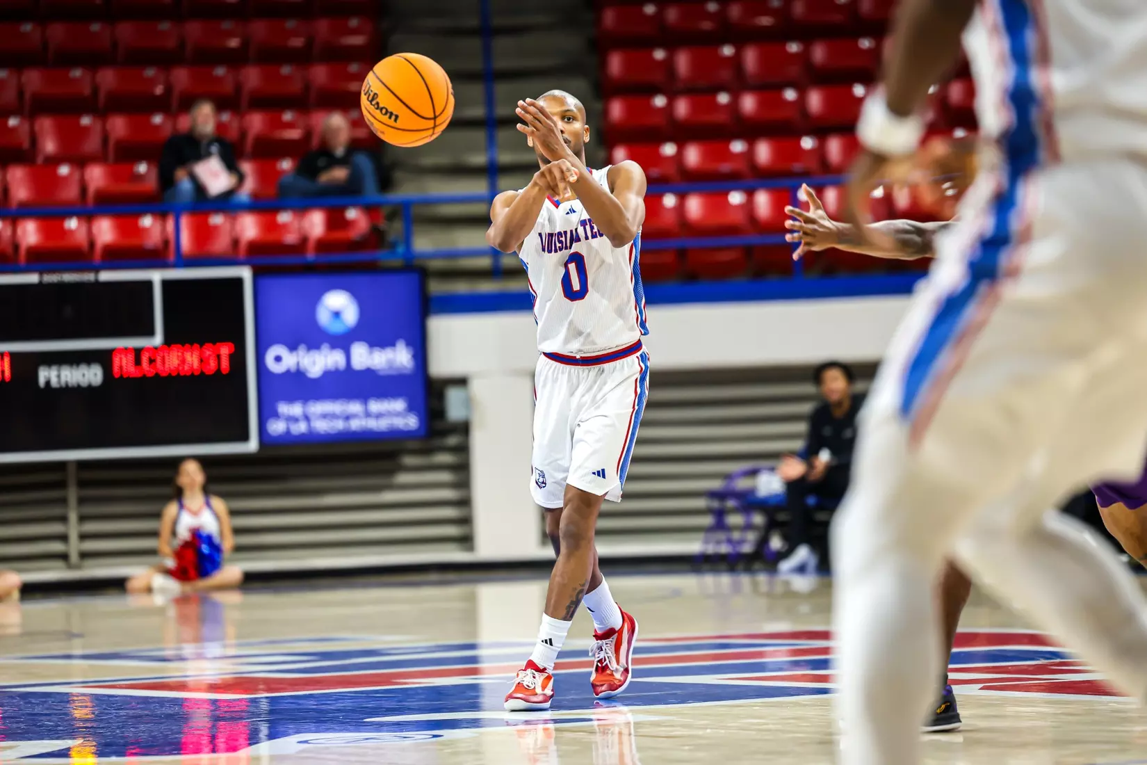 Bulldogs explode in second half, defeat Braves 83-58