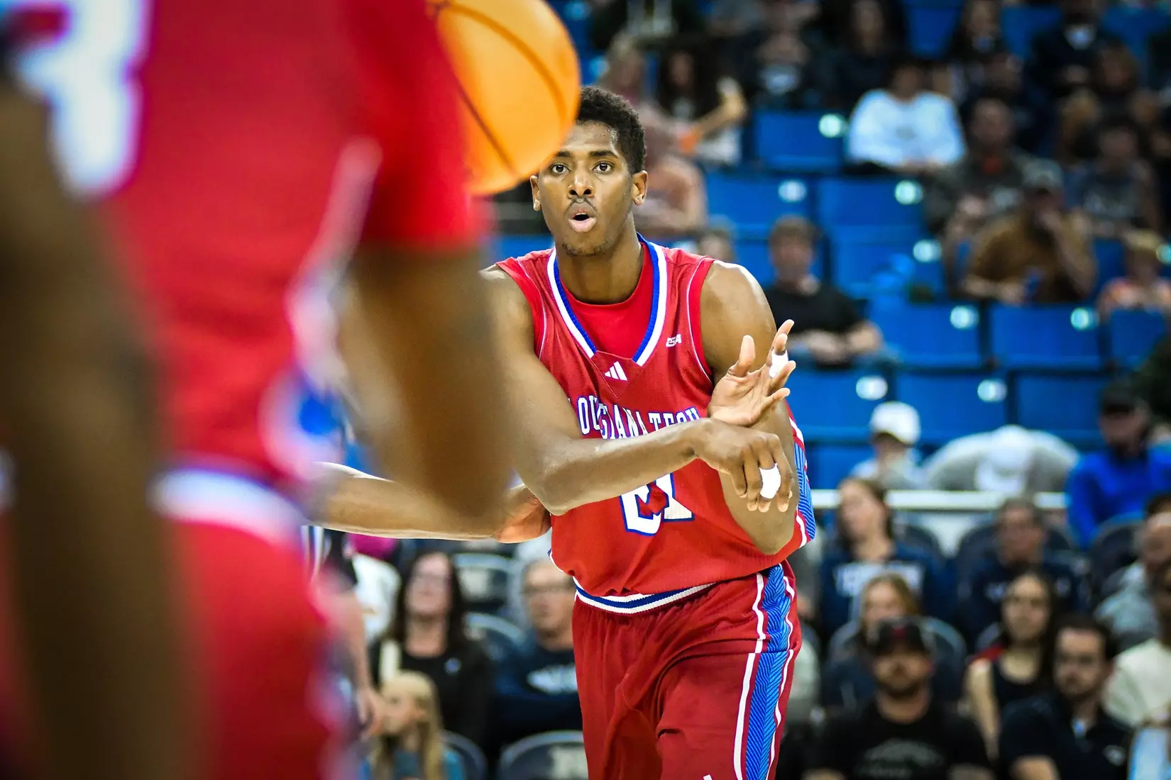 Bulldogs fall 77-50 in season opener to Wolf Pack