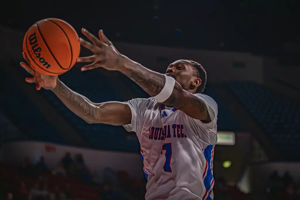 Bulldogs run away from Scots in 93-35 victory on Sunday afternoon inside the Thomas Assembly Center on Karl Malone Court