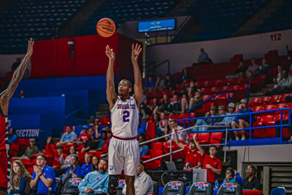 Bulldogs run away from Scots in 93-35 victory on Sunday afternoon inside the Thomas Assembly Center on Karl Malone Court