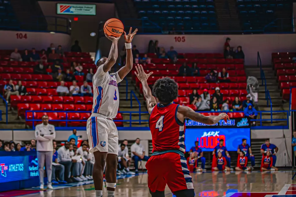 Bulldogs run away from Scots in 93-35 victory on Sunday afternoon inside the Thomas Assembly Center on Karl Malone Court