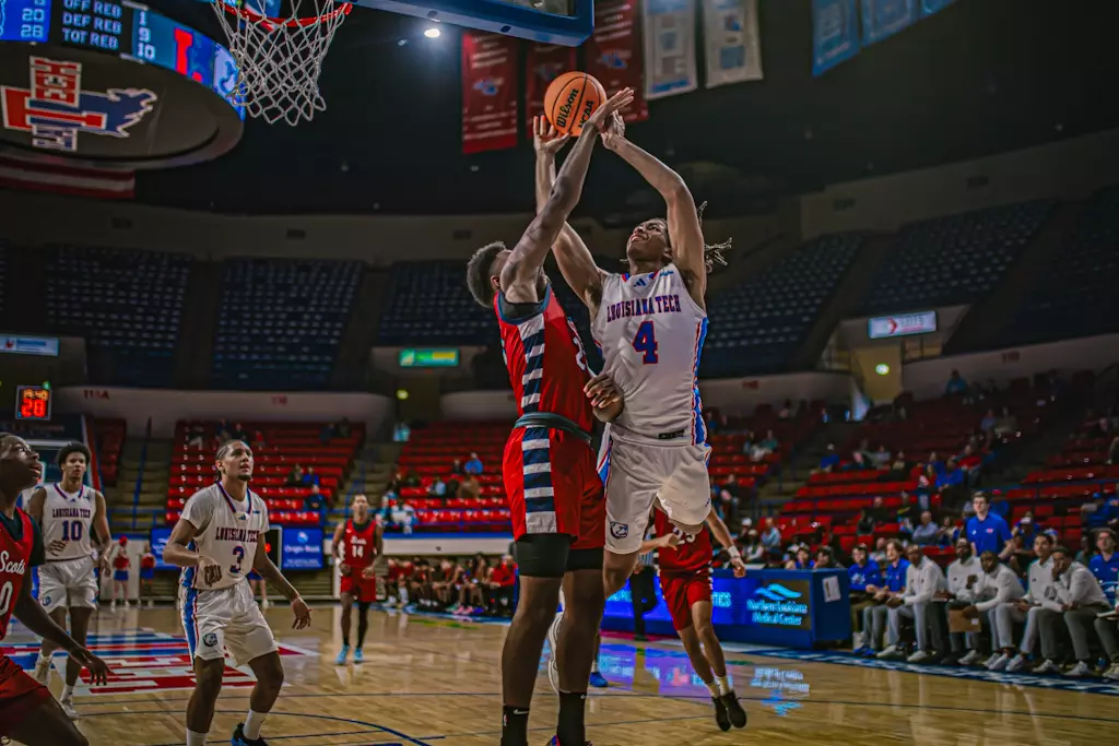 Bulldogs run away from Scots in 93-35 victory on Sunday afternoon inside the Thomas Assembly Center on Karl Malone Court