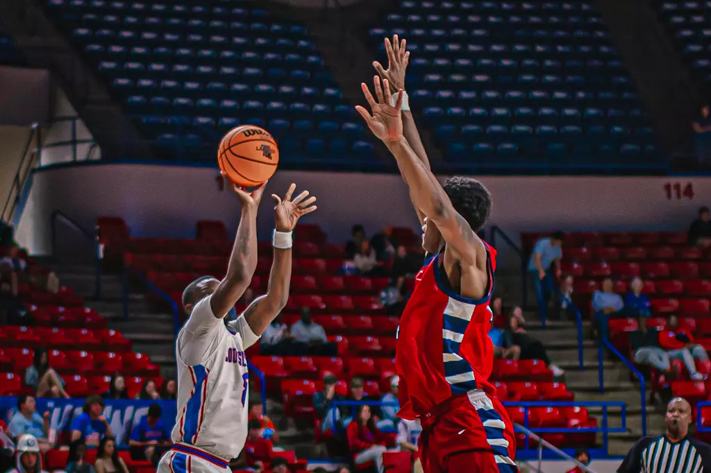 Bulldogs run away from Scots in 93-35 victory on Sunday afternoon inside the Thomas Assembly Center on Karl Malone Court