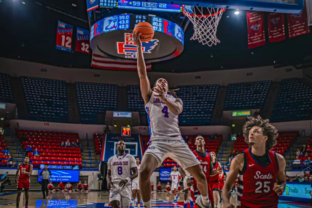 Bulldogs run away from Scots in 93-35 victory on Sunday afternoon inside the Thomas Assembly Center on Karl Malone Court
