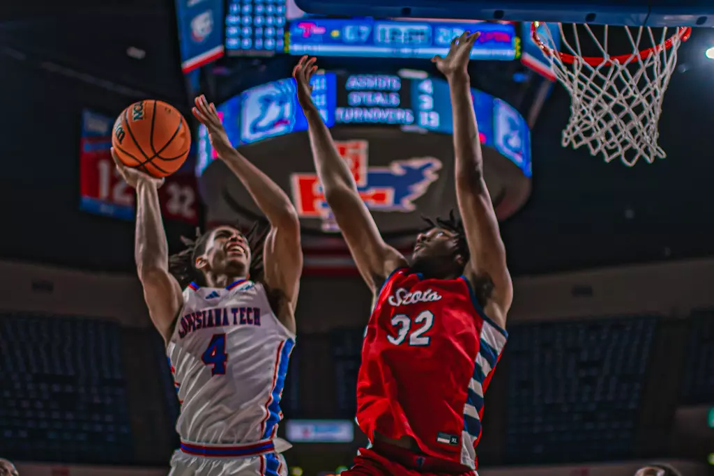 Bulldogs run away from Scots in 93-35 victory on Sunday afternoon inside the Thomas Assembly Center on Karl Malone Court