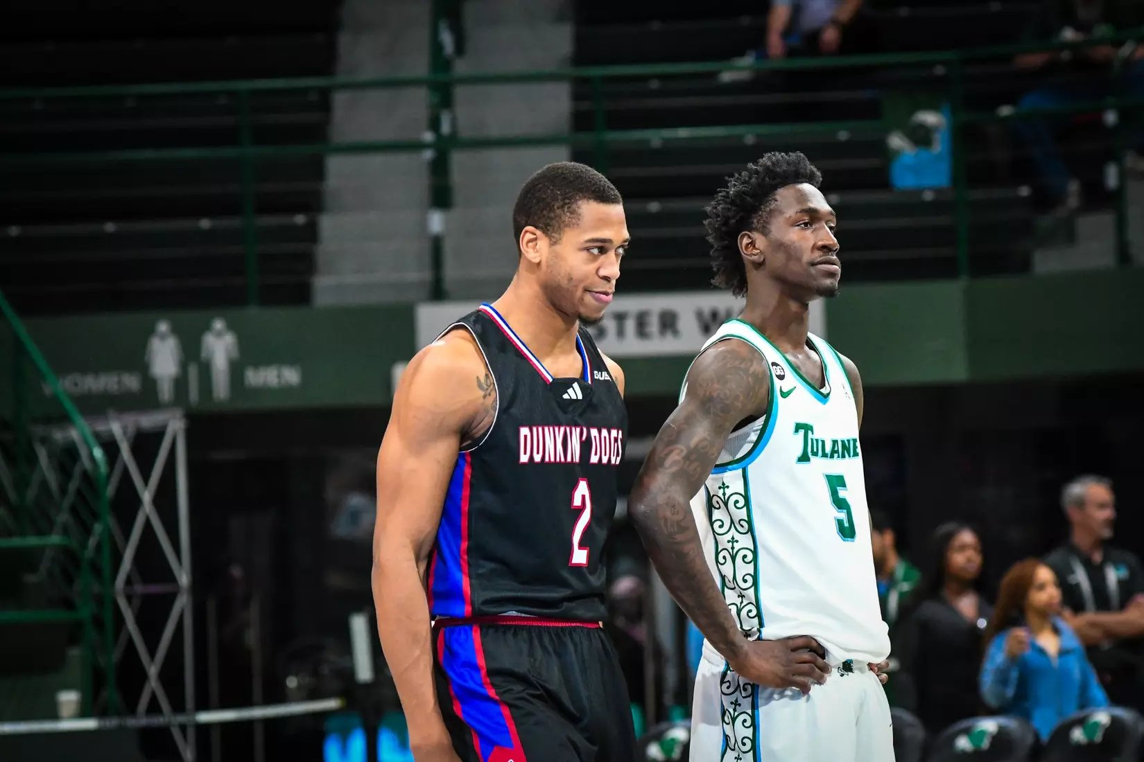 Bulldogs fall on the road to Green Wave, 61-53
