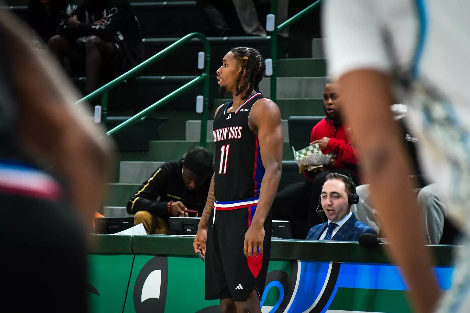 Bulldogs fall on the road to Green Wave, 61-53