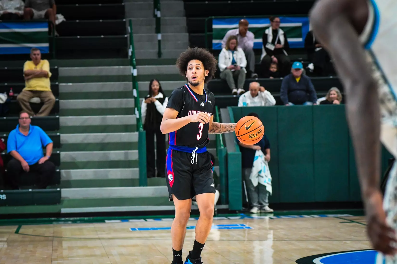 Bulldogs fall on the road to Green Wave, 61-53