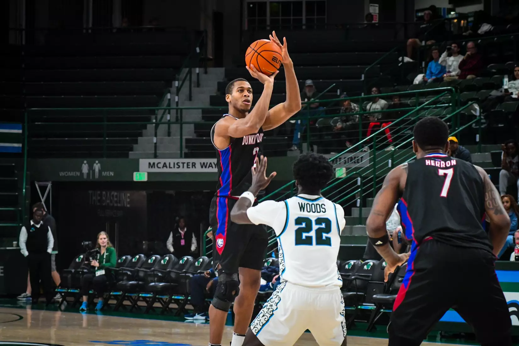 Bulldogs fall on the road to Green Wave, 61-53