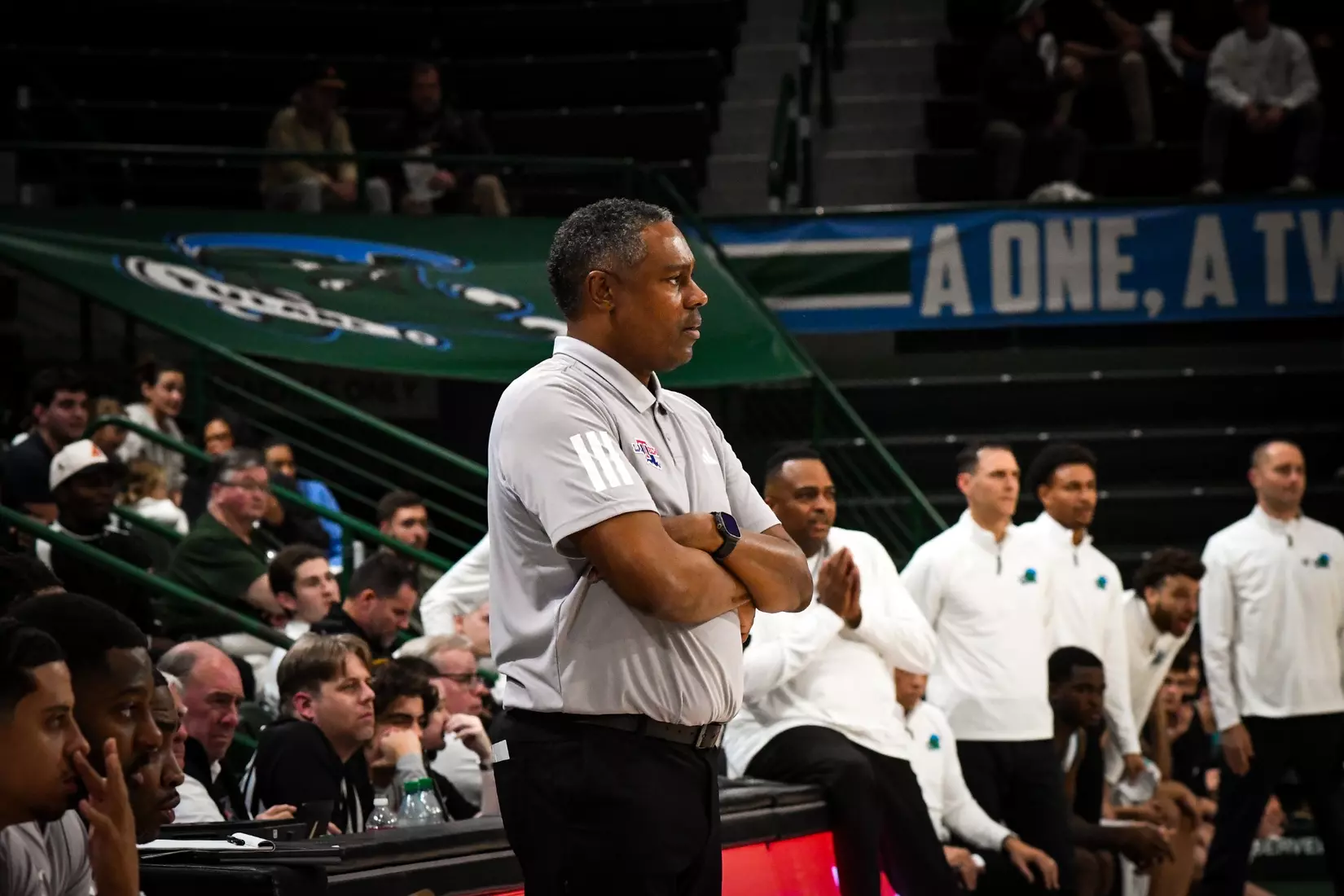 Bulldogs fall on the road to Green Wave, 61-53