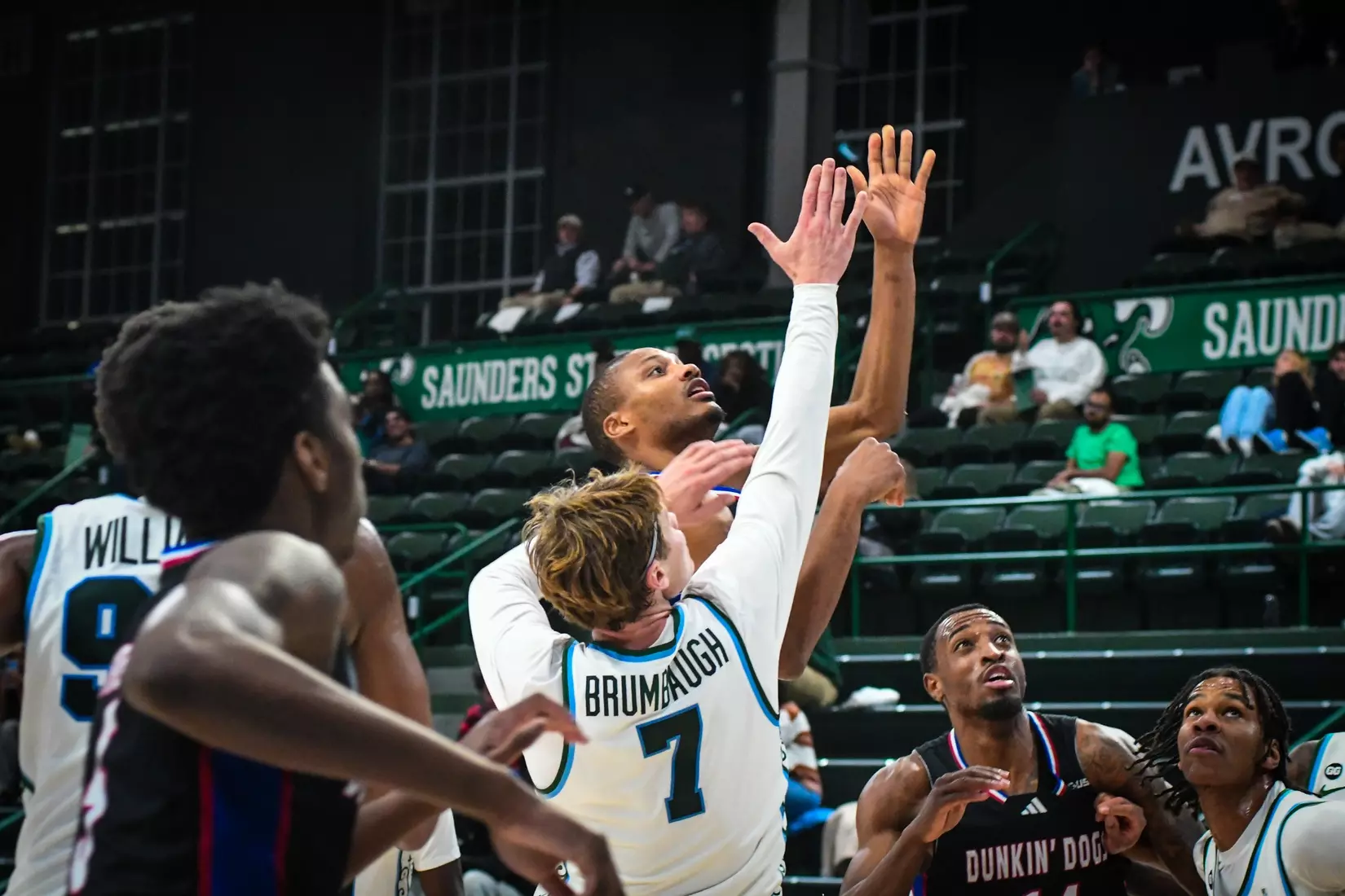 Bulldogs fall on the road to Green Wave, 61-53