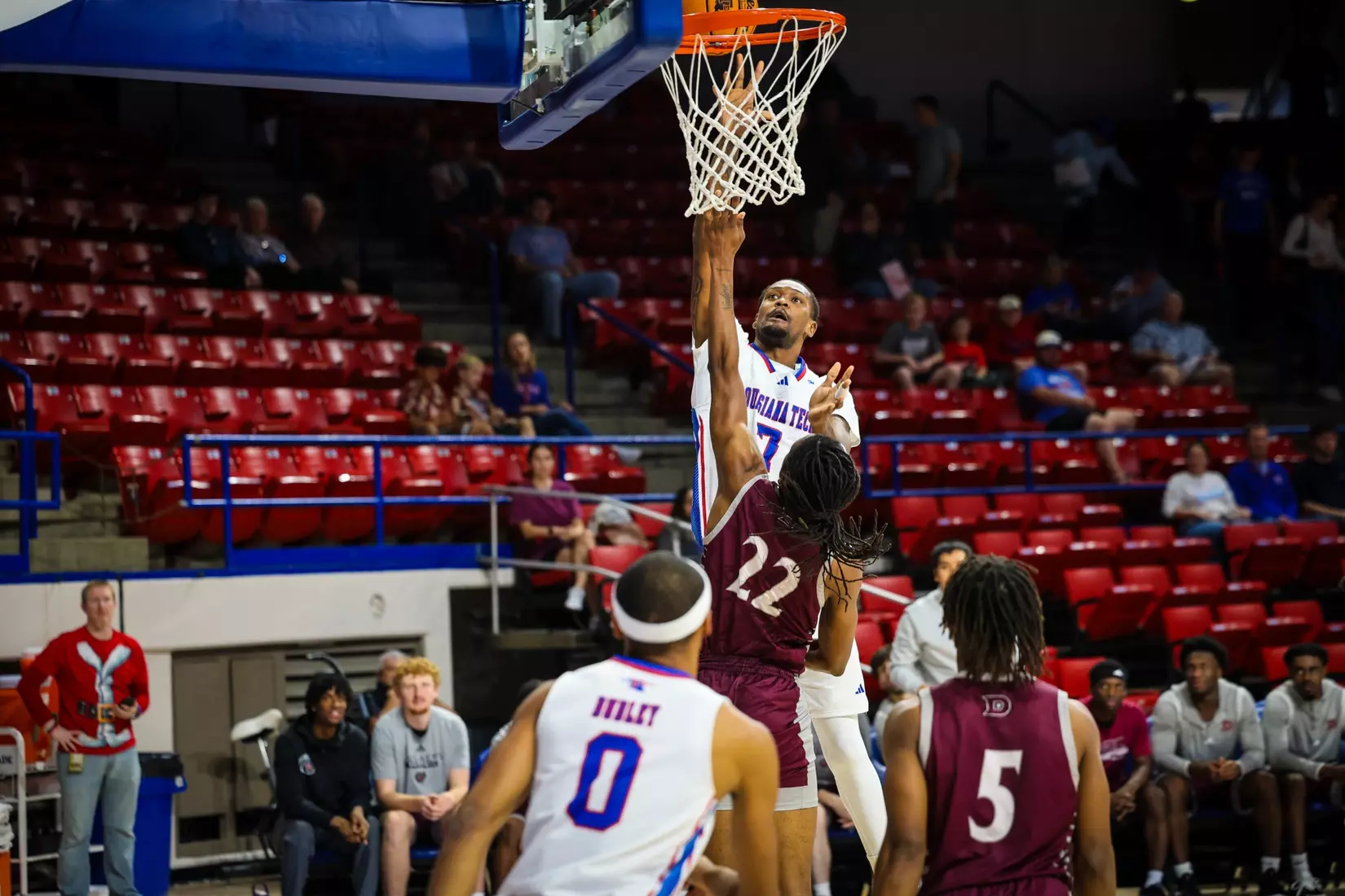 Bulldogs close out non-conference play with 90-37 win over Crusaders