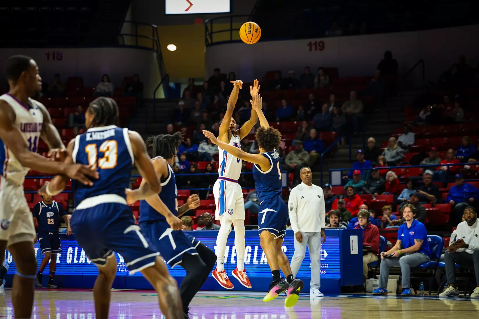 Bulldogs open CUSA play with 75-63 win over Miners