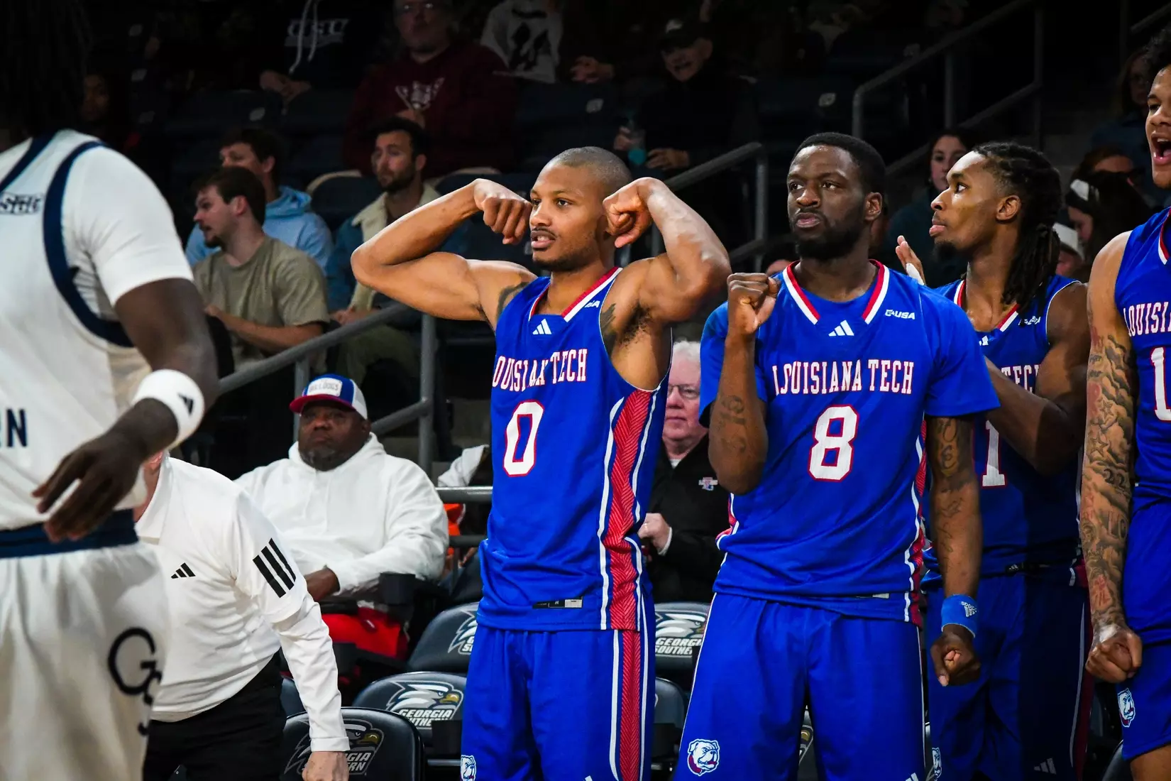 Bulldogs drop road contest to Eagles, 77-69