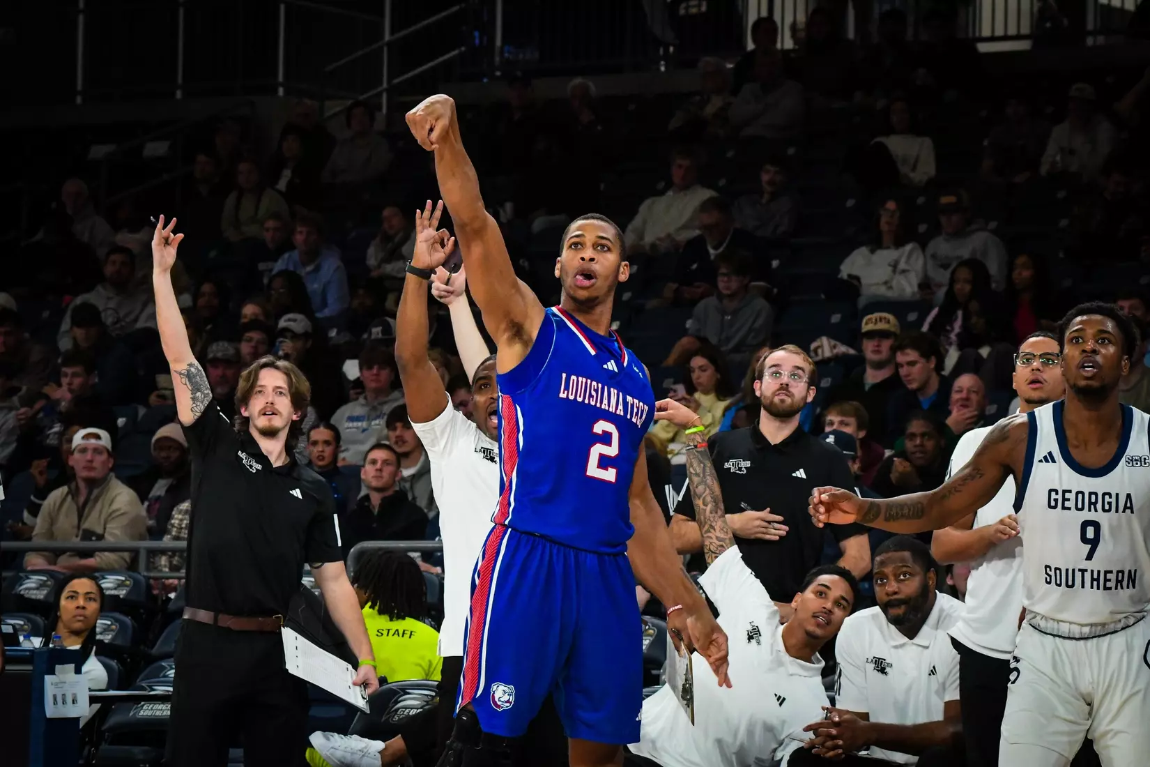 Bulldogs drop road contest to Eagles, 77-69