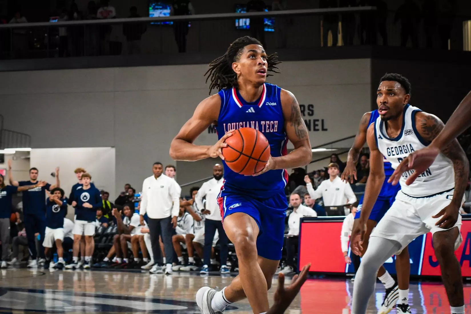 Bulldogs drop road contest to Eagles, 77-69