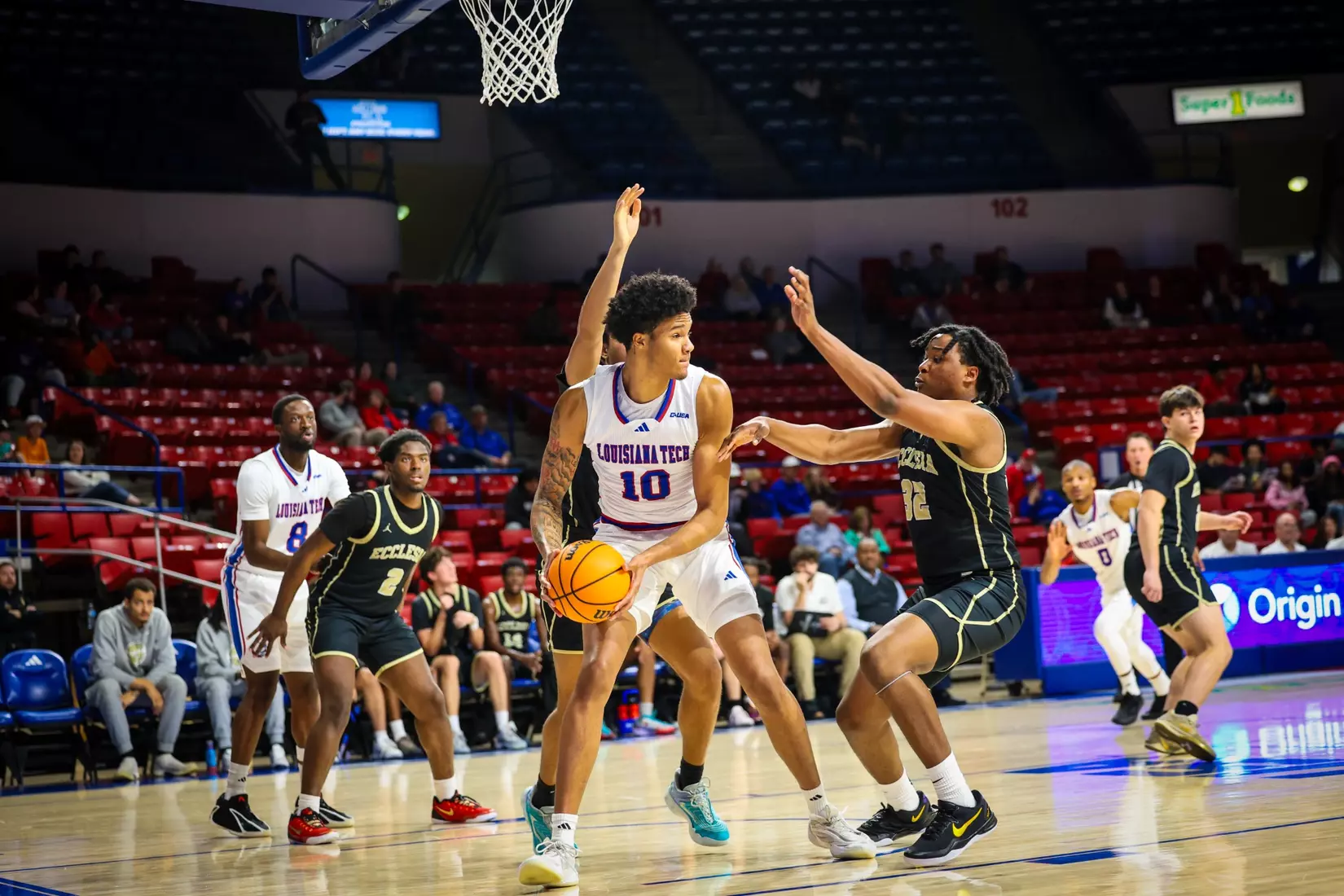 Bulldogs dominate Royals, 89-37, to remain unbeaten at home