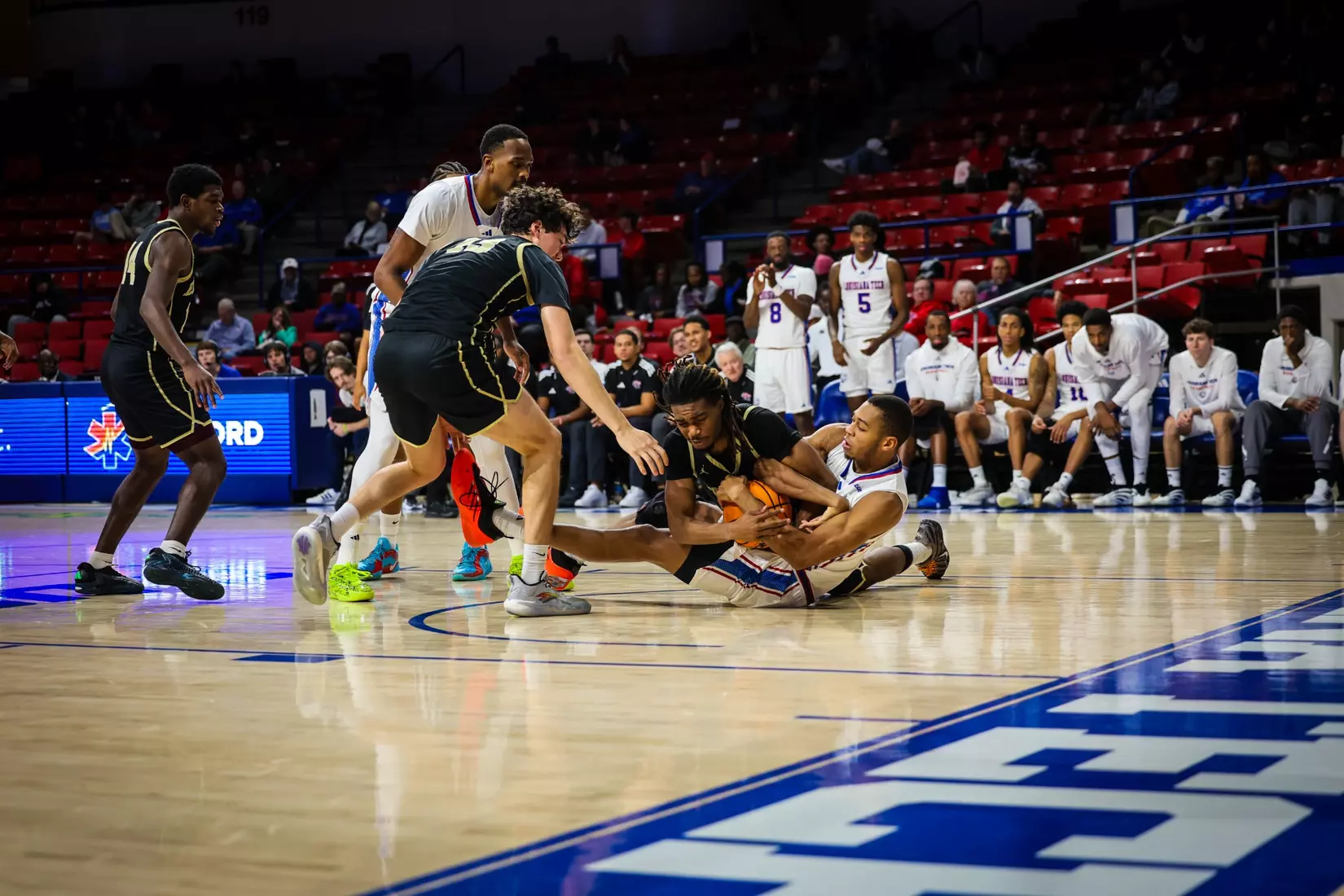 Bulldogs dominate Royals, 89-37, to remain unbeaten at home