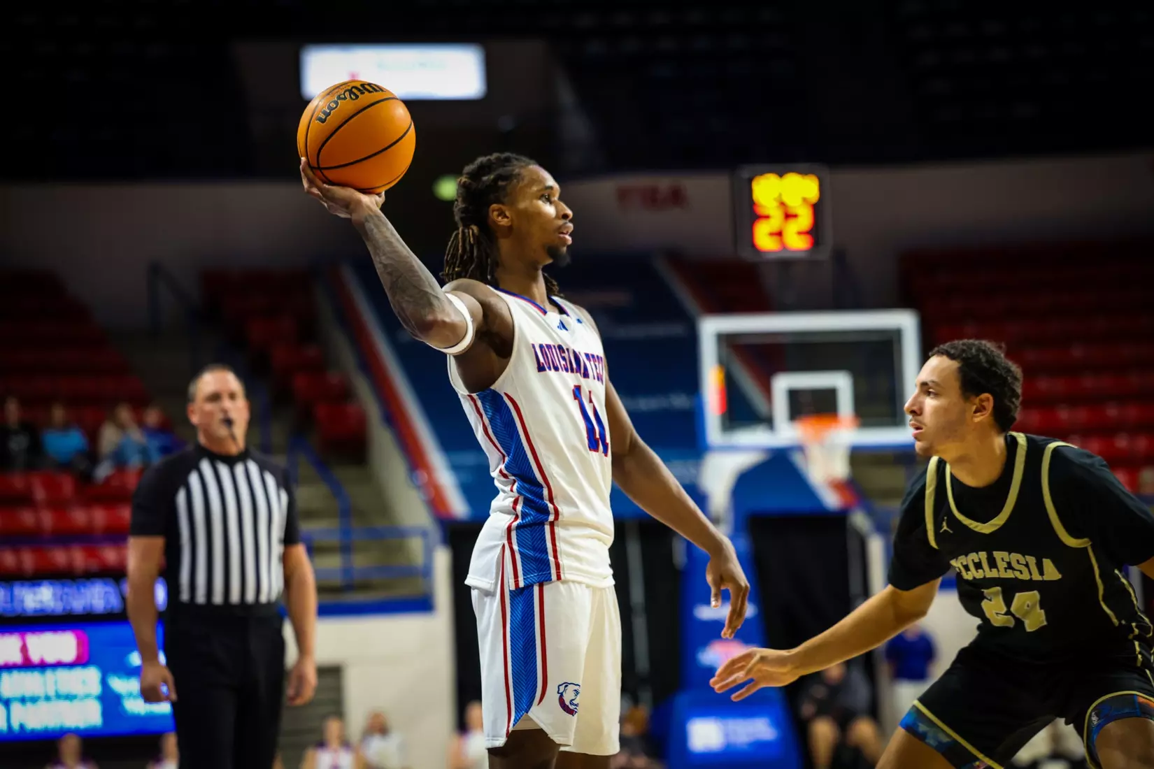 Bulldogs dominate Royals, 89-37, to remain unbeaten at home