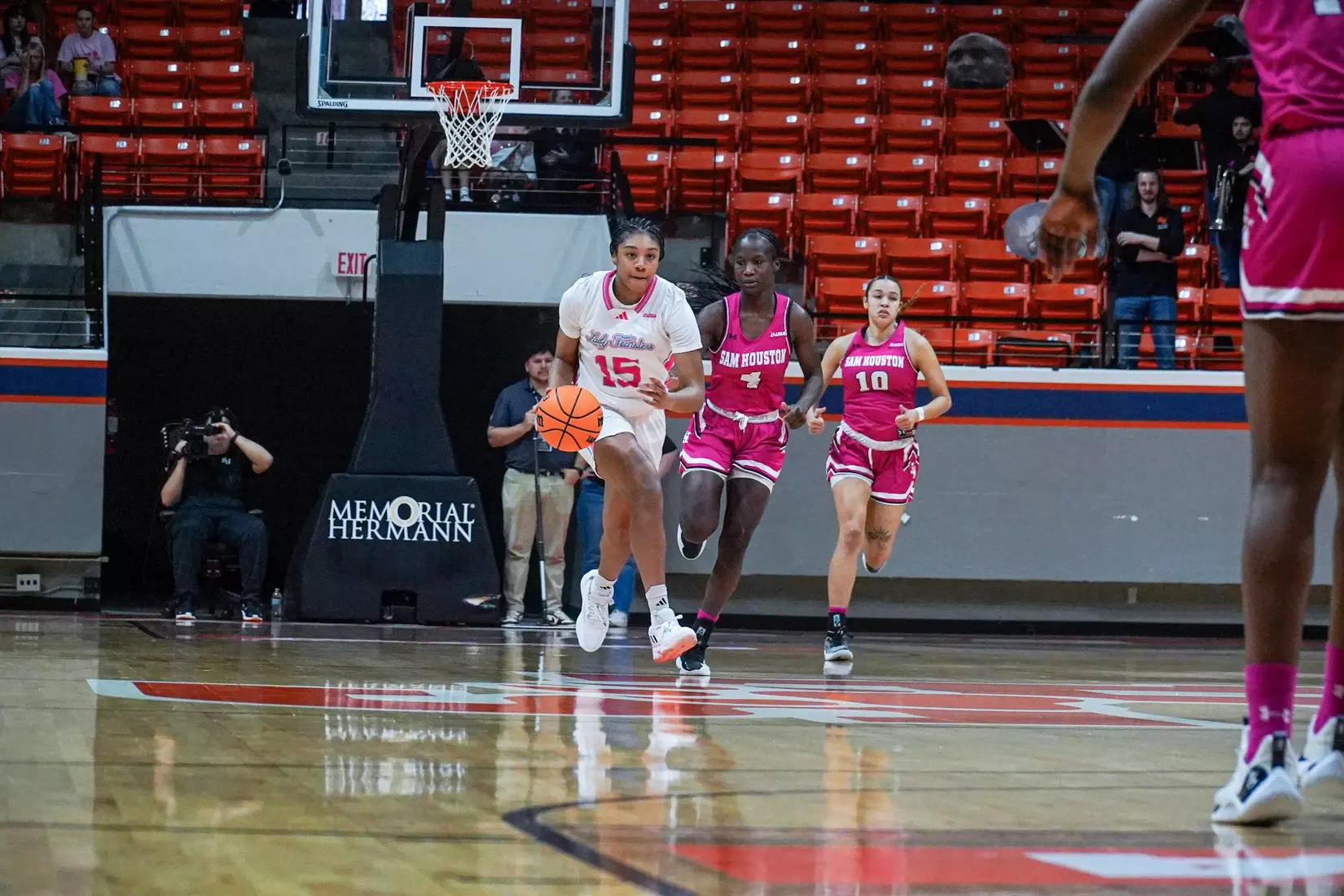 LA Tech falls to Sam Houston, 70-65