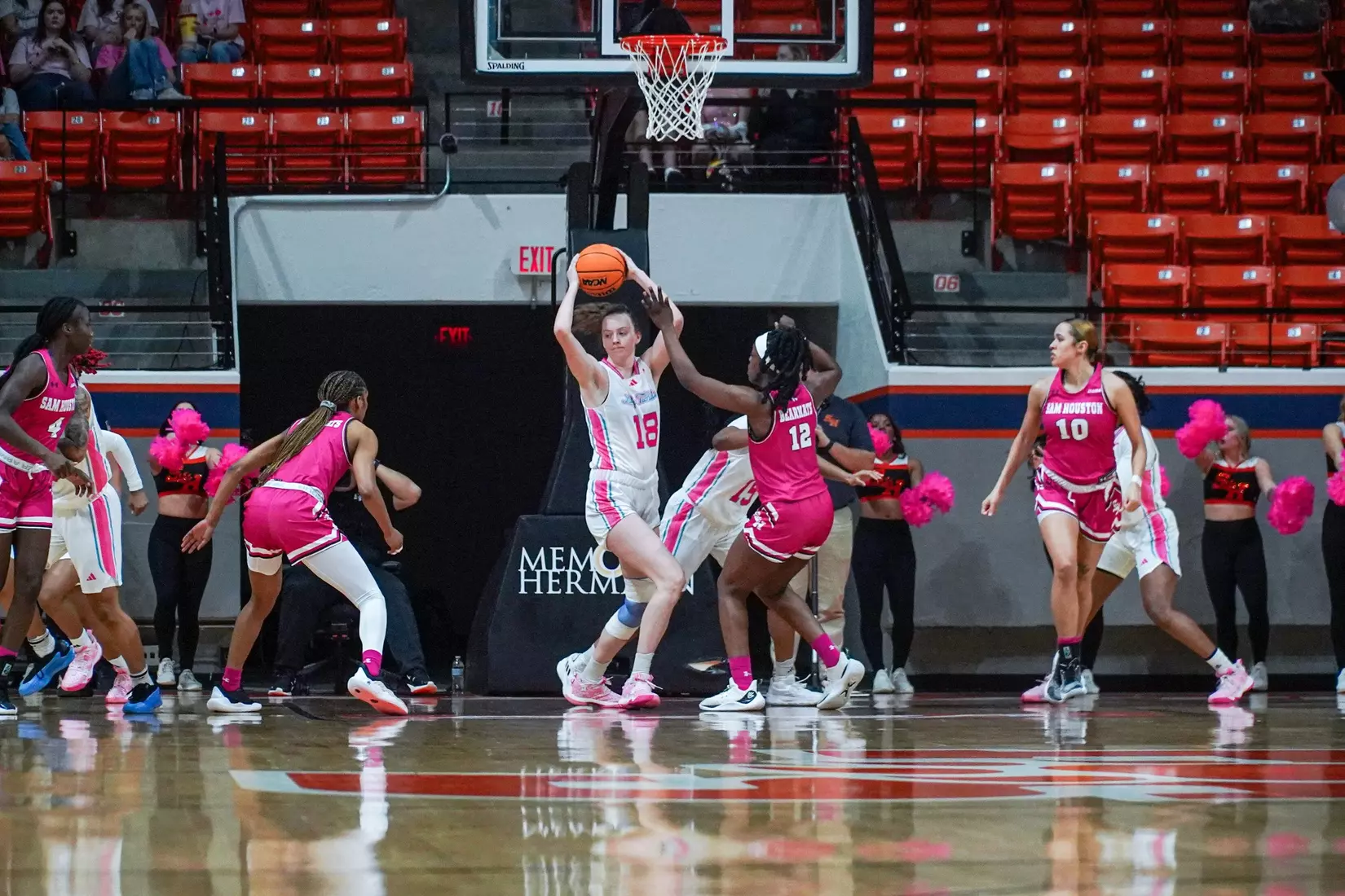 LA Tech falls to Sam Houston, 70-65