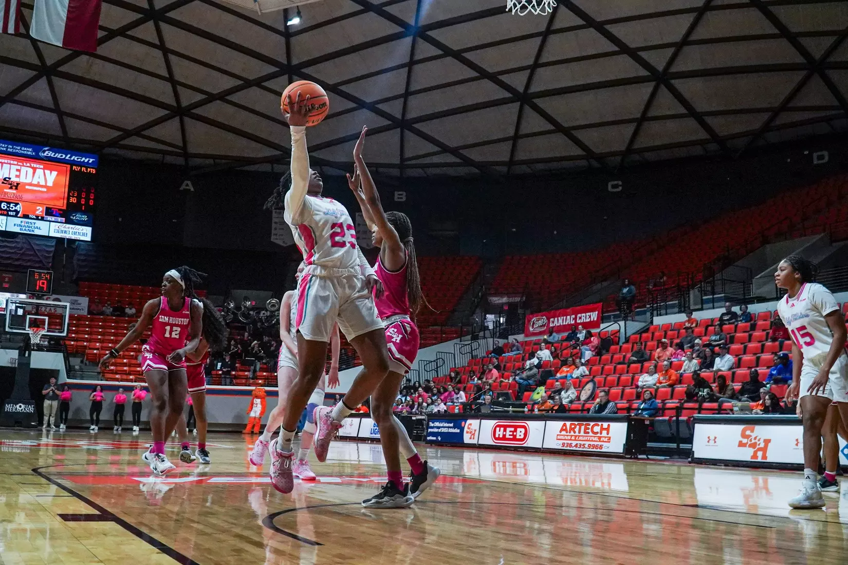LA Tech falls to Sam Houston, 70-65