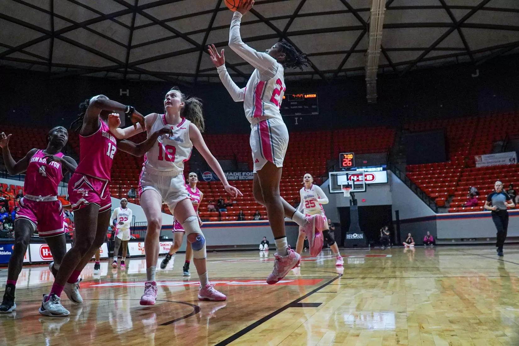 LA Tech falls to Sam Houston, 70-65