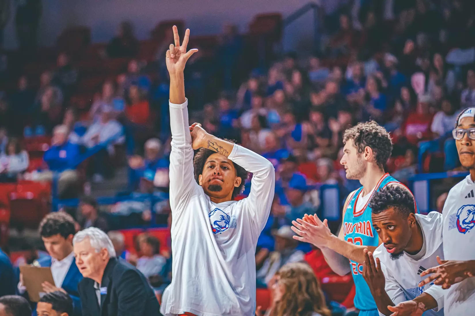 Bulldogs defeat Bearkats in overtime