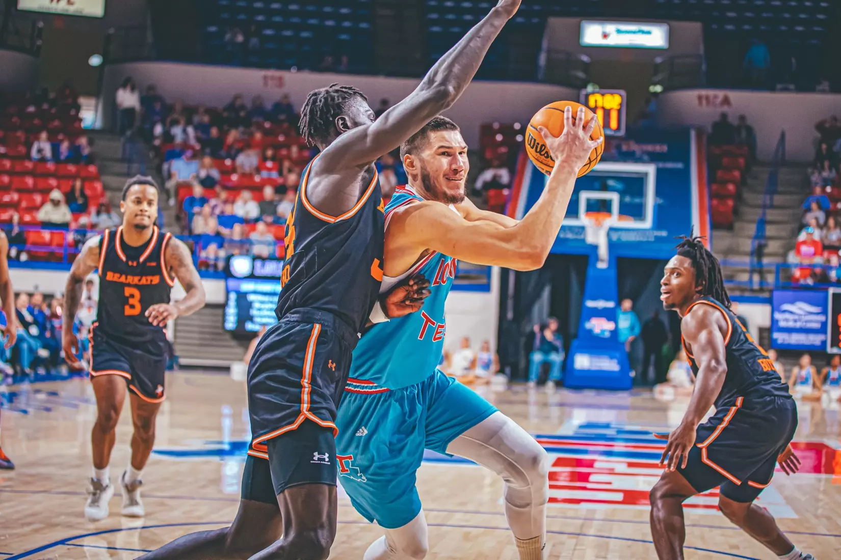 Bulldogs defeat Bearkats in overtime