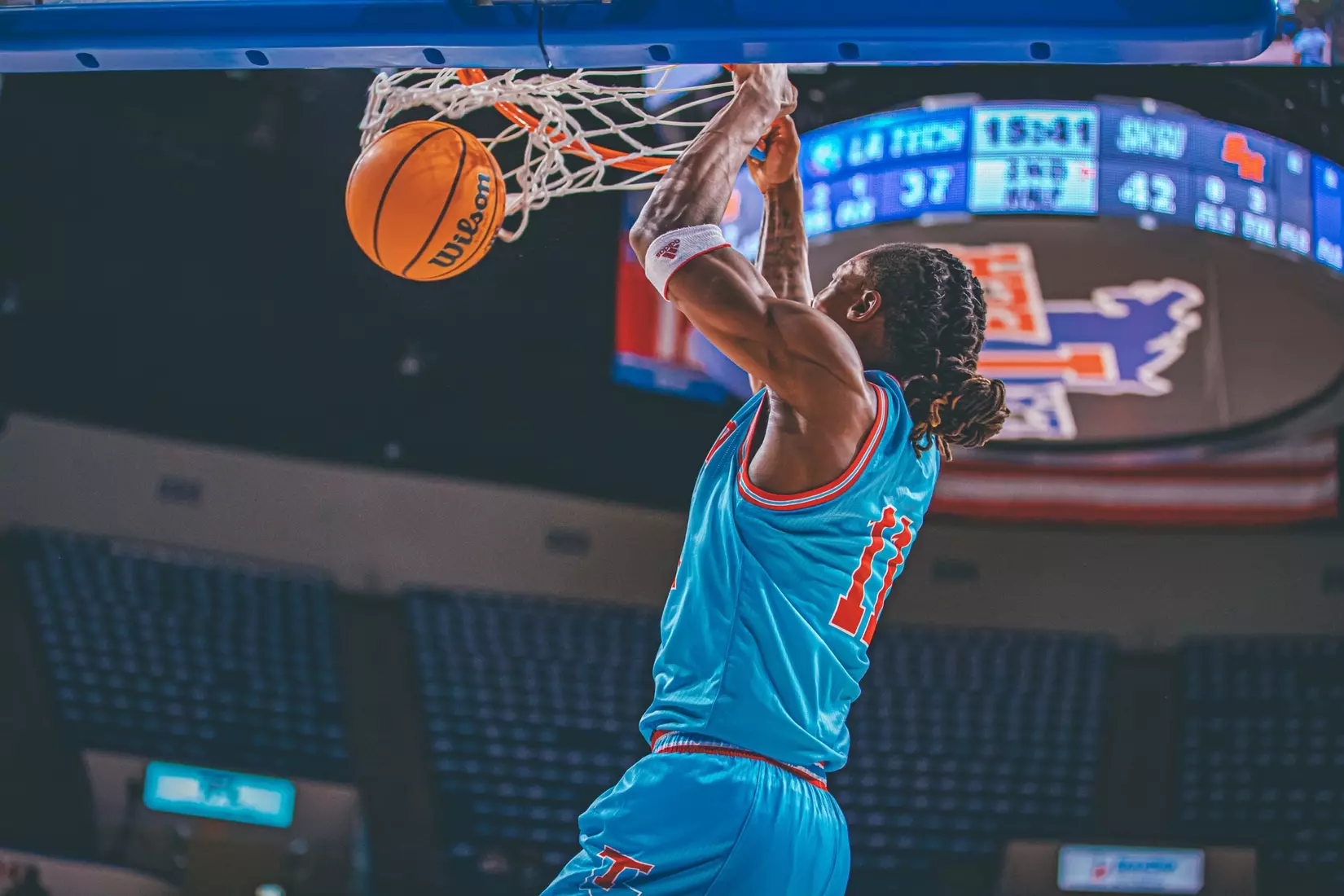 Bulldogs defeat Bearkats in overtime